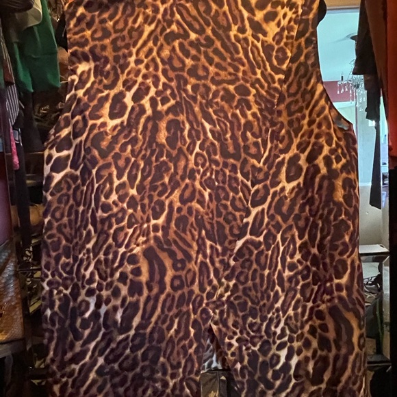 Lauren Leopard Print Open Back Tank - Picture 6 of 7